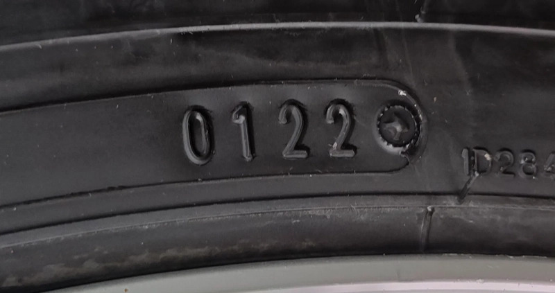 Jeep Grand Cherokee cena 32500 przebieg: 298670, rok produkcji 2004 z Grudziądz małe 667